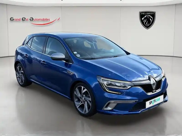 Renault Megane 1.6 tce 205ch energy gt edc — photo 9