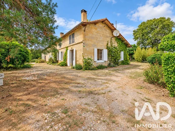 Maison 12 pièces 310 m²