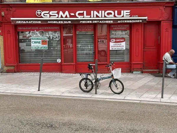 Local commercial env. 60 m² - Bayonne Saint-Esprit / Gare SNCF - 230 000