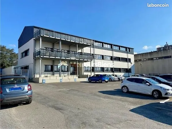 Bureaux 72 m²