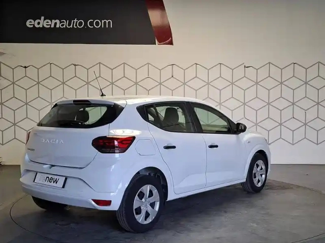 Dacia Sandero sce 65 — photo 4