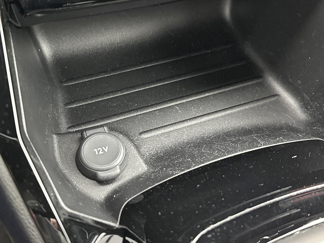 Peugeot 2008 puretech 130 s&s eat8 gt — photo 31