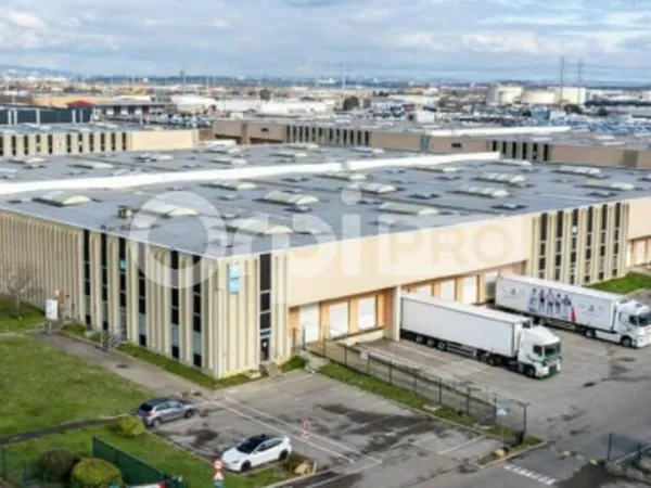 Local d'activité 12857 m²