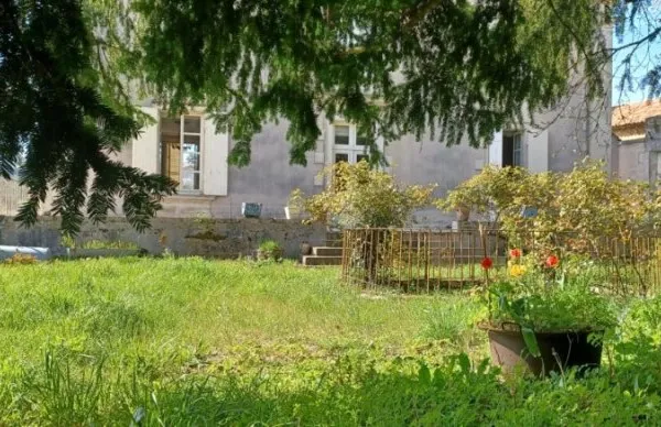 Maison 14 pièces 355 m²