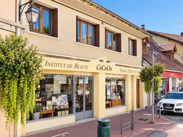 Fonds de commerce institut de beauté et bien être - 144 m2 - RUMILLY (74)