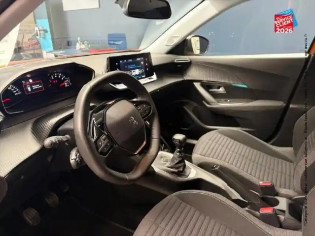 Peugeot 2008 1.2 puretech 100ch s&amp;s style — photo 15