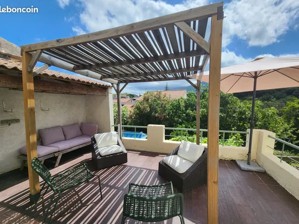 Maison familiale de 168 m2 dont un T2 indépendant rentable à Biguglia