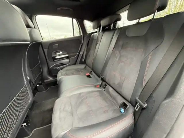 Mercedes Gla 250 e amg line — photo 22