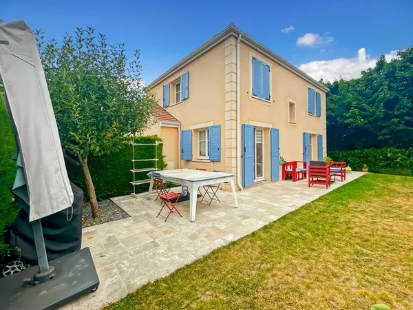 Maison coup de coer à vendre 4 pièces PLAISIR (78) - Maison récente, 3 chambres avec DOUBLE GARAGE- 