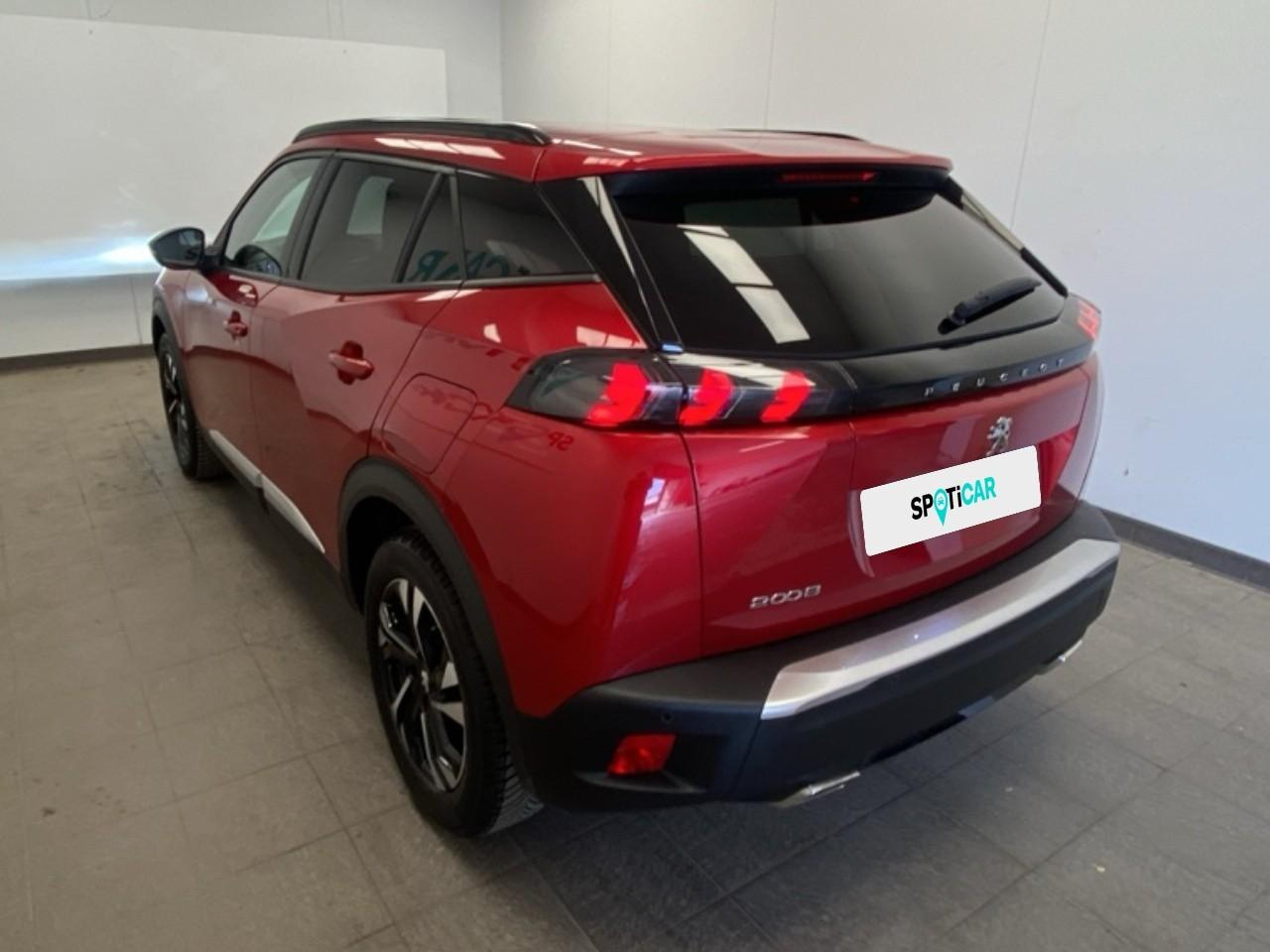 Peugeot 2008 puretech 130 s&s eat8 allure — photo 7