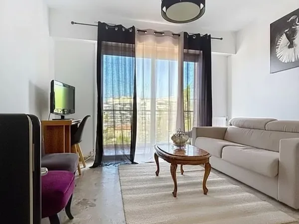 Charmant Studio à louer à Cannes