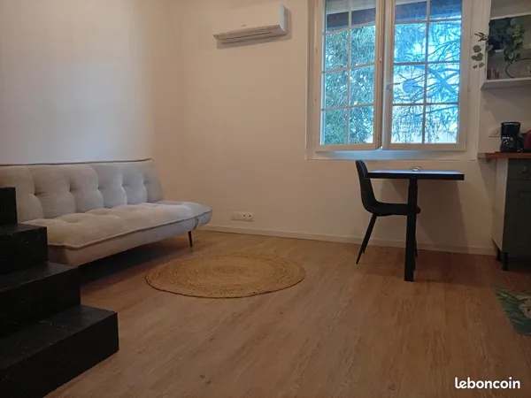 Studio meublé neuf 23 m², résidence fermée, centre de Mirande
