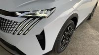 Peugeot 3008 1.2 Hybrid 145ch Allure e-DCS6 — photo 17