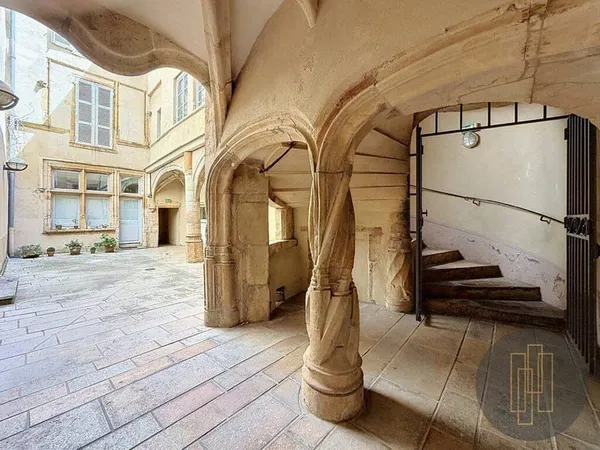 Appartement 4 pièces 90 m²