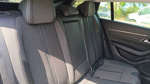 Peugeot 508 1.5 BlueHDi 130 EAT8 - Allure – 2021 – 142335 km – Diesel – Boîte Automatique — photo 18