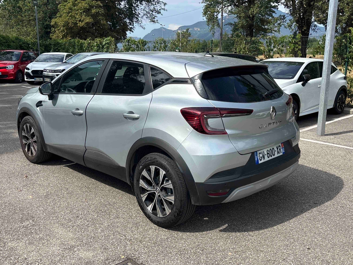 Renault Captur TCe 90 — photo 3