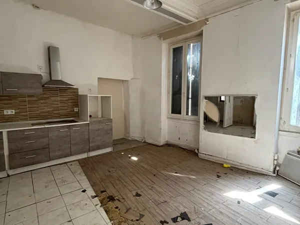 Immeuble 93 m²