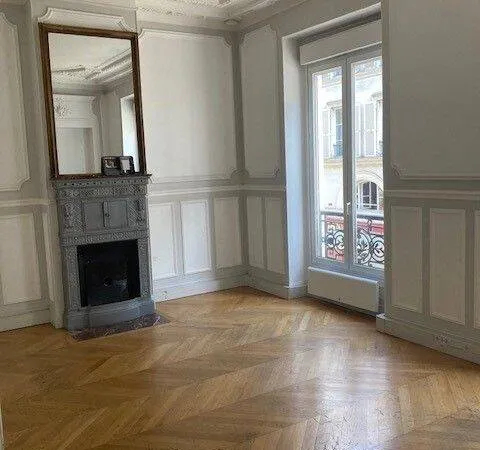 Bureaux 197 m²