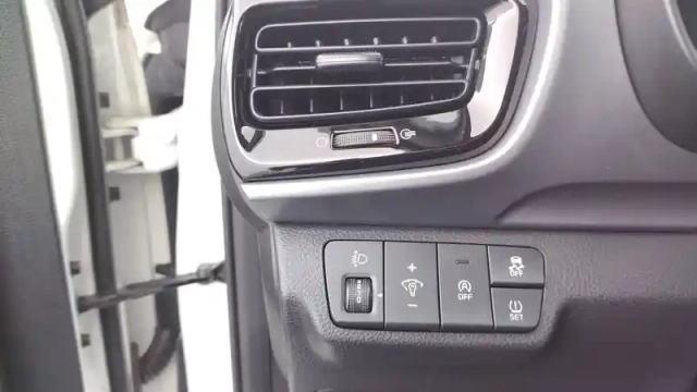 Kia Stonic 1.0 t-gdi 100 ch bvm6 — photo 22
