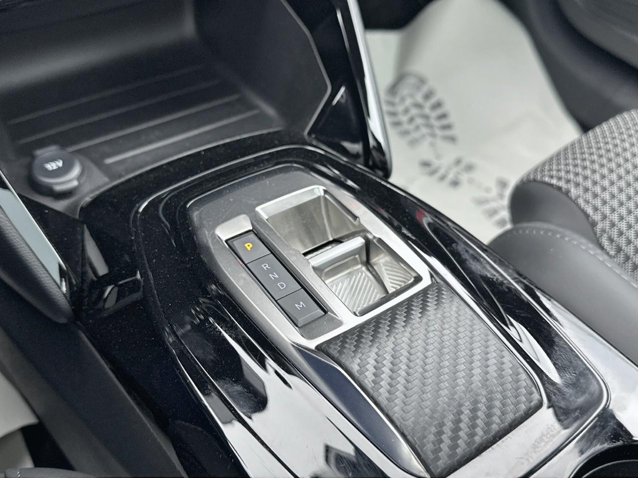 Peugeot 208 puretech 100 s&s eat8 gt — photo 28