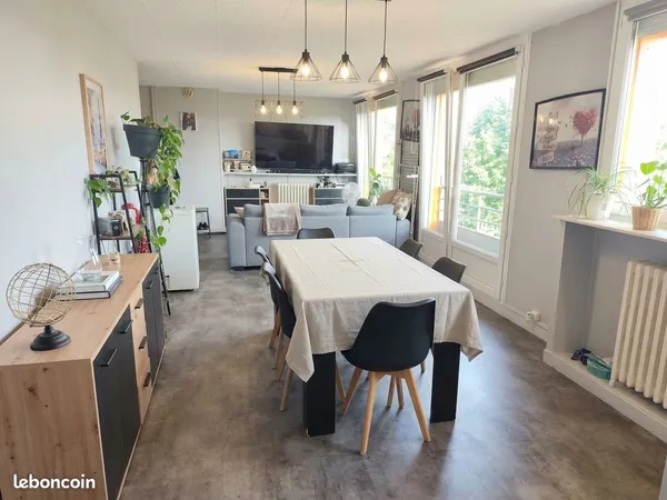 Appartement F5 de 100 m² - 4 chambres - Résidence Canadienne à Longuyon