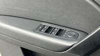 Renault Captur 1.0 TCe 100ch Zen - 20 — photo 16