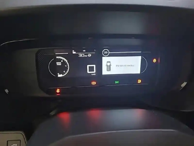 Citroën Berlingo van m diesel 100 ch manuelle — photo 10