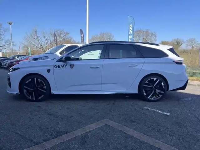Peugeot 308 sw hybrid 145 e-dcs6 — photo 2
