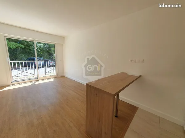 Studio 1 pièce 28 m²