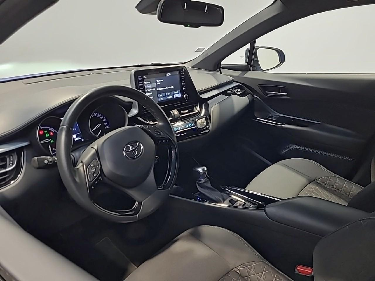 Toyota C-Hr hybride 1.8l edition — photo 9