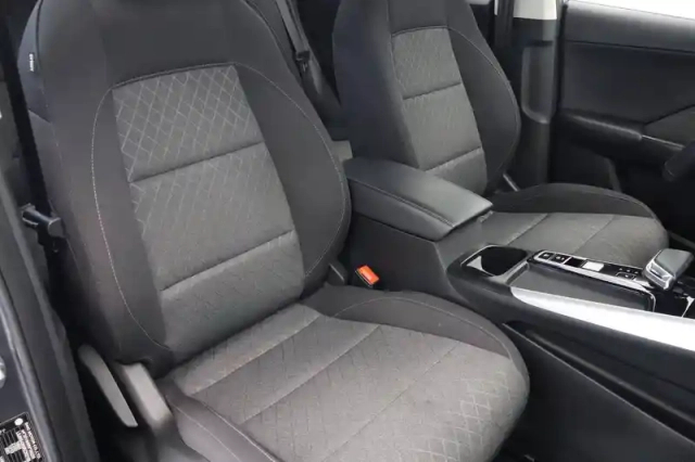 Mg Zs 1.5 l hybrid+ 197 ch — photo 11