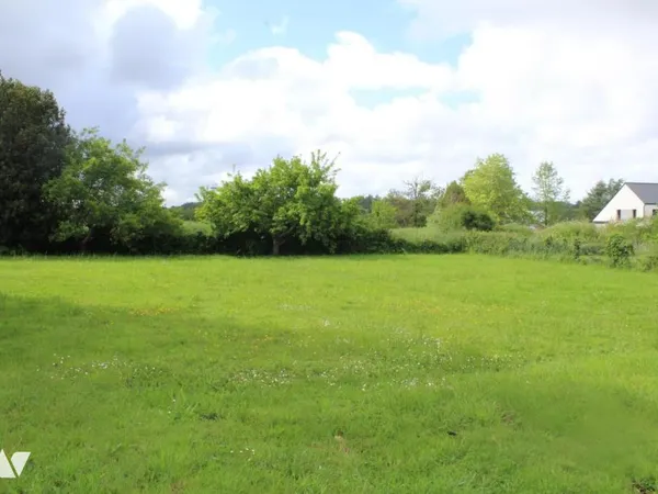 Terrain 843 m²