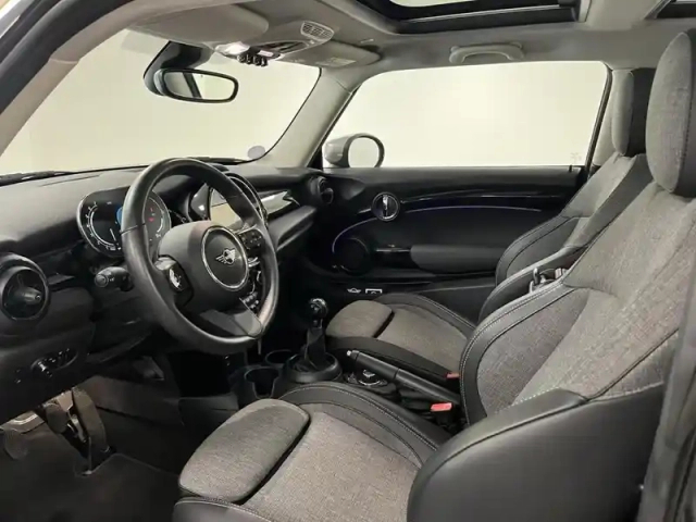 Mini Mini cooper 136ch edition camden — photo 4
