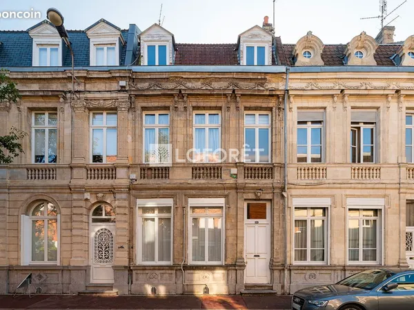 Maison 8 pièces 181 m²