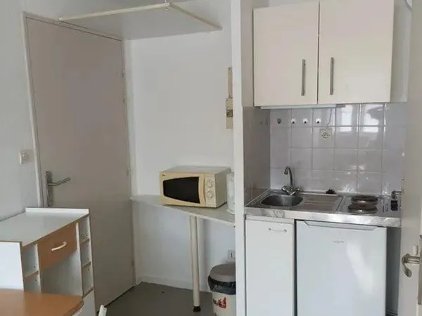 Studio meublé 18m² Idéal pour étudiant(e)