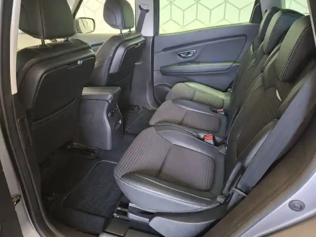 Renault Scenic grand  tce 160 energy edc — photo 17