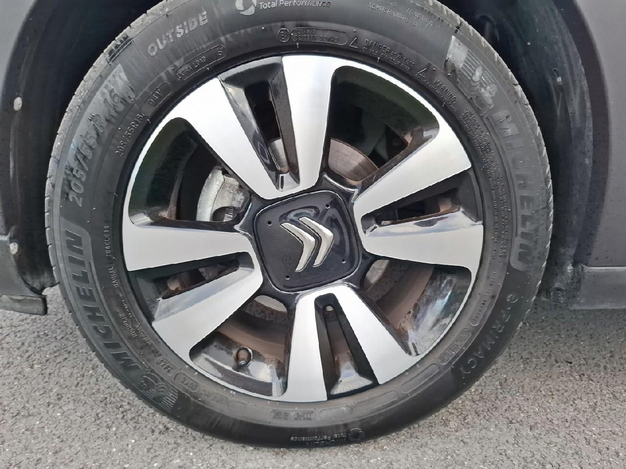 Citroën C3 1.2 puretech 83ch s&s shine — photo 11