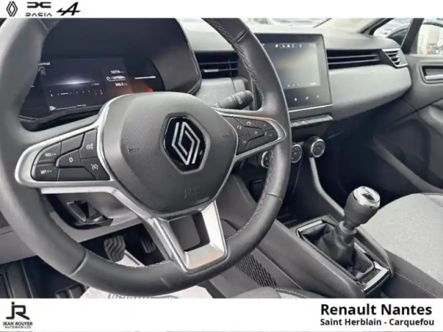 Renault Clio 1.0 tce 90ch evolution — photo 3