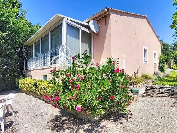 Maison familiale avec jardin à Gargas (84400)
