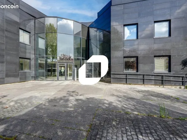 Bureau 254 m²
