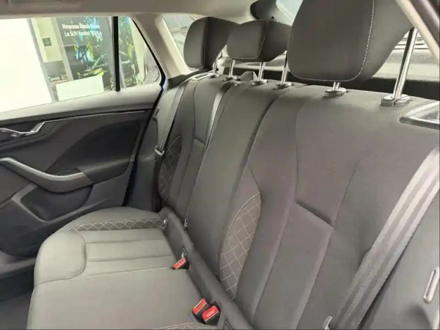 Skoda Kamiq 1.0 tsi 95ch business — photo 23