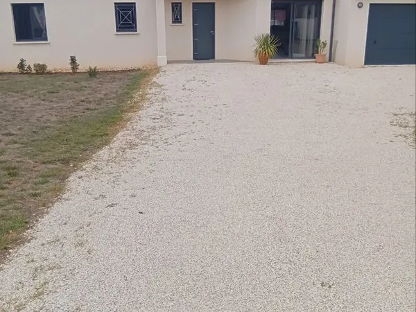 Maison moderne 120m terrain garage
