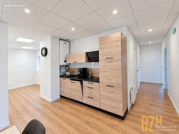 Bureaux 145 m² VANNES