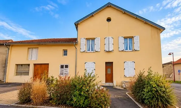 Maison - 3 chambres - Dépendance