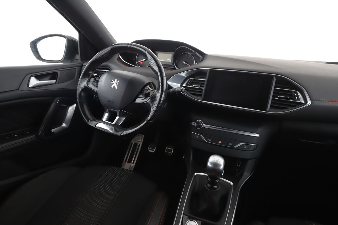 Peugeot 308 1.2 PureTech GT Line — photo 12