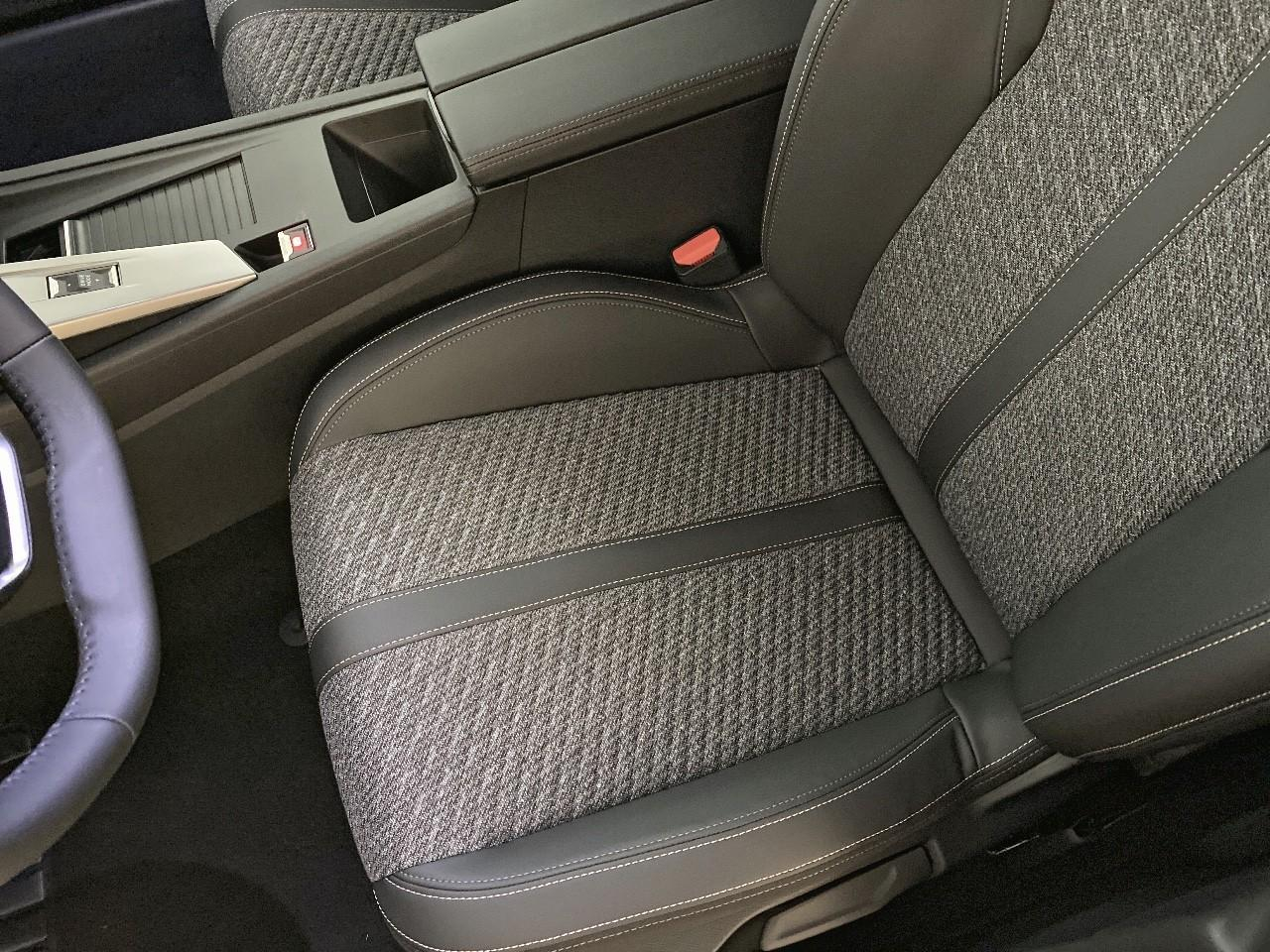 Peugeot 308 sw bluehdi 130ch s&s eat8 allure — photo 9