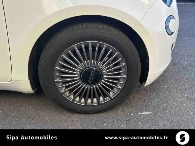 Fiat 500 e 95 ch — photo 30