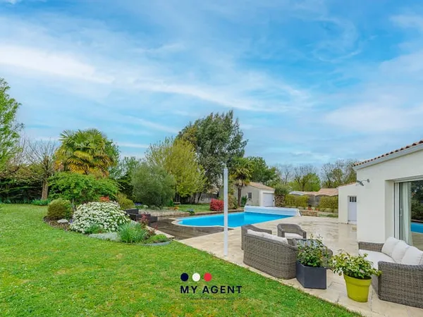 Lagord, aux portes de La Rochelle : maison de plain-pied au calme, 214 m²