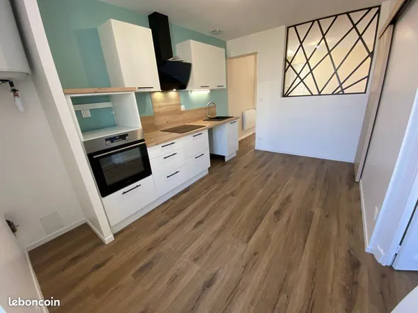 Appartement rénové avenue de paris faibles charges proche toutes commodités