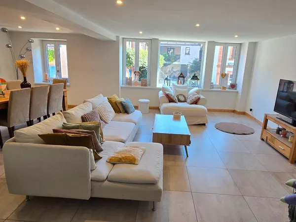Syperbe maison rénovée avec dépendance